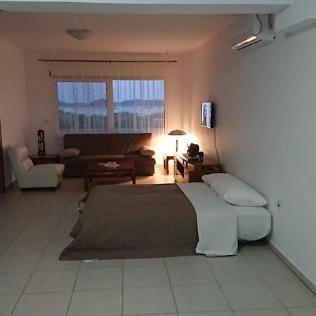Apartment Ithakis Nea Iraklitsa Eksteriør billede